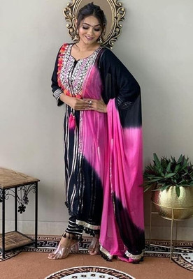 AKFASHIONAKIL Women Kurta Pant Dupatta Set