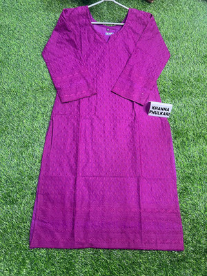 KHANNA OVERSEAS Women Embroidered Straight Kurta(Purple)