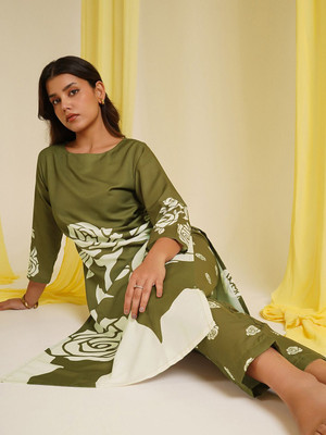 Hritika Women Kurta Pant Set