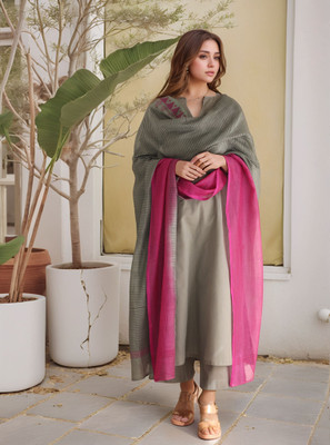 Gosriki Women Kurta Pant Dupatta Set