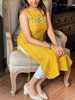 Bhadoriya Fashion Women Printed, Embroidered Anarkali Kurta(Yellow)