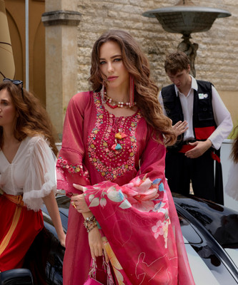 Indo Era Women Kurta Pant Dupatta Set