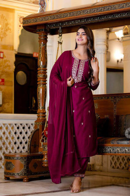 TRAHIMAM Women Kurta Pant Dupatta Set