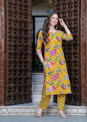 ZUBLEE Women Kurta Pant Cape Set
