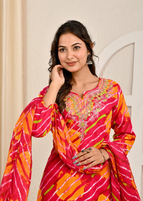 Attire Aura Women Kurti Pant Dupatta Set