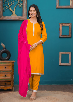 BLEVY Women Kurta Pant Dupatta Set