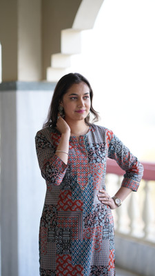 Jaipuri Bunaai Women Kurti Pant Set