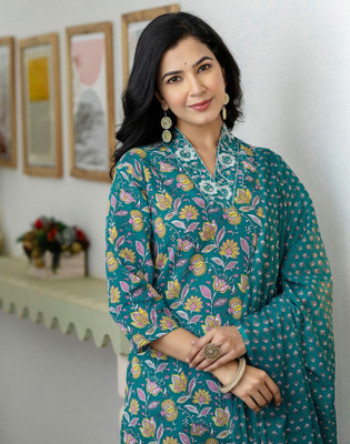 Skylee Women Kurta Pant Dupatta Set