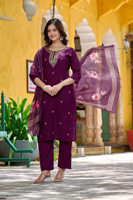 KYARA DESIGNS Women Kurti Pant Dupatta Set