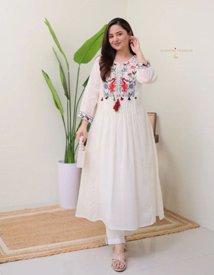 BRIHASPATIWEARS Women Kurta Pant Set