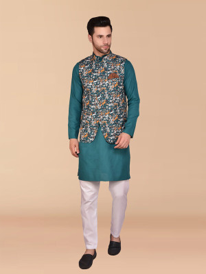 Svatantra Men Kurta Pyjama Ethnic Jacket Set