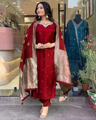 hiru fashion Women Kurta Pant Dupatta Set