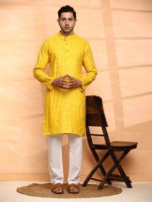 Nimidiya Men Kurta Pyjama Set