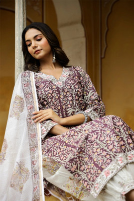 LOOKMARK Women Kurta Pant Dupatta Set