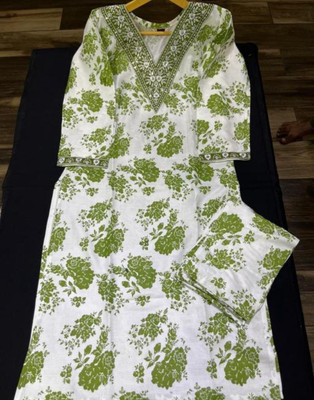 FINCLOTHEN Women Kurti Pyjama Set