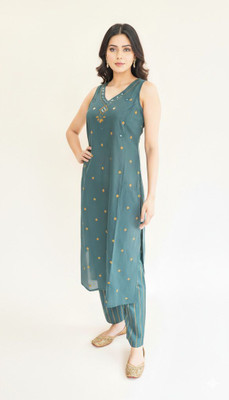 MEERABELLA Women Kurti Pant Set