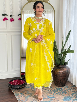 NAVLIK Women Kurta Pant Dupatta Set