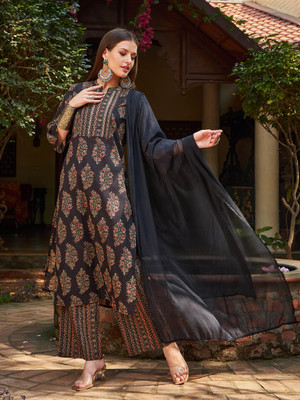 Shae by SASSAFRAS Women Kurta Pant Dupatta Set