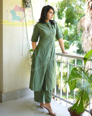 KIYARA Women Kurta Pant Set