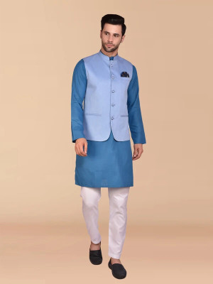 Svatantra Men Kurta Pyjama Ethnic Jacket Set