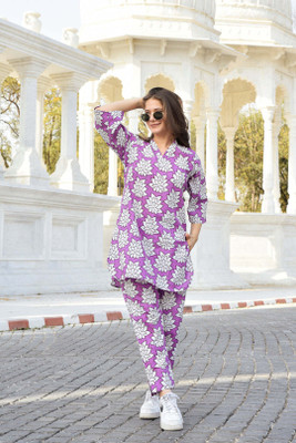 LOOKMARK Women Kurta Pant Set