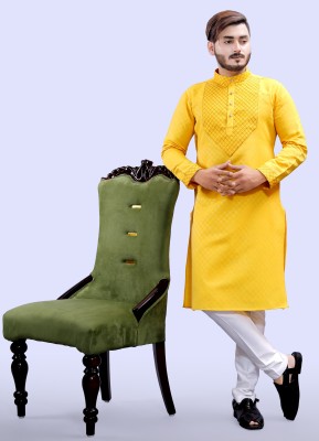 Tibra Collection Men Kurta Pyjama Set