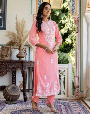 Skylee Women Kurta Pant Set