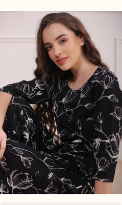 Pragusu Women Kurti Pant Set