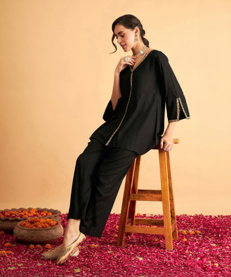 Shae by SASSAFRAS Women Ethnic Top Pant Set