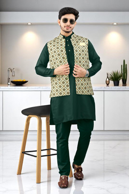 TRUST OUS Men Kurta Pyjama Ethnic Jacket Set