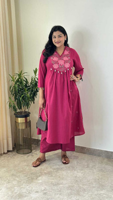 LEHERIYA LOOKS Women Kurti Pant Set