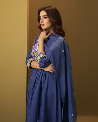 DRESOUL Women Kurta Pant Dupatta Set