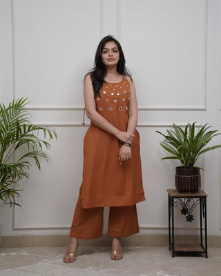 OKARA STYLE Women Kurti Pant Set