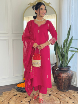 Dwarros Women Kurta Pant Dupatta Set
