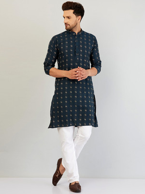 ARMAAN ETHNIC Men Kurta Pyjama Set
