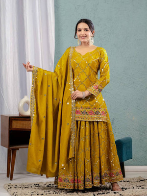 VIBHULEHENGA Women Ethnic Top Palazzo Dupatta Set