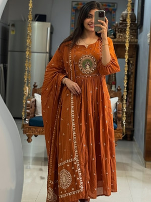 RHET FASHION Women Kurta Pant Dupatta Set