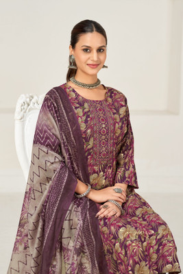 Larqi Women Kurta Pant Dupatta Set