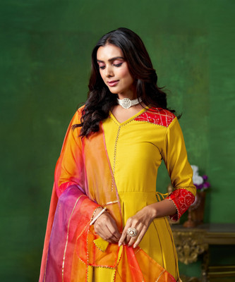 Youthnic Women Kurta Dupatta Set