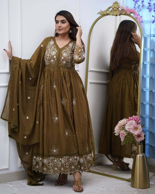 Zinsy Creation Embroidered Kurta, Trouser/Pant & Dupatta Set