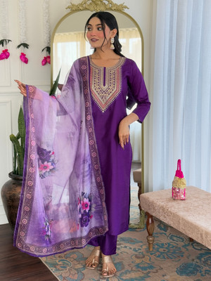 LOOKMARK Women Kurta Pant Dupatta Set