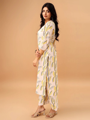 Ramjanki Fab Women Kurta Churidar Set