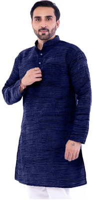Aaryavar Men Kurta Pyjama Set