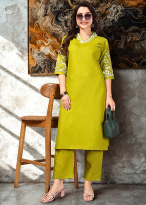 Neev's Dizain Studio Women Kurti Pant Set