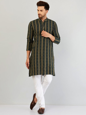 ARMAAN ETHNIC Men Kurta Pyjama Set