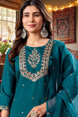 MADHUSUDAN TEX FAB Women Kurta Pant Dupatta Set