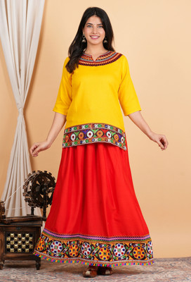 canvir Women Ethnic Top Skirt Set