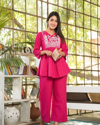 Cute Fellow Women Kurta Pant Set