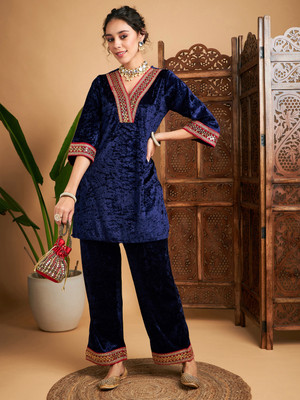 Shae by SASSAFRAS Women Kurta Pant Set