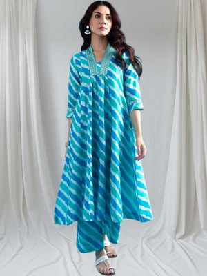 PFK Women Kurta Pyjama Set